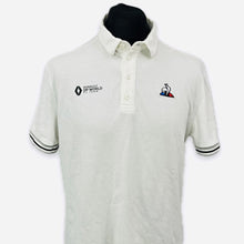 Load image into Gallery viewer, Renault F1 Team Official Team Issue Pit Crew Travel Polo Shirt-White Ex-Mechanic